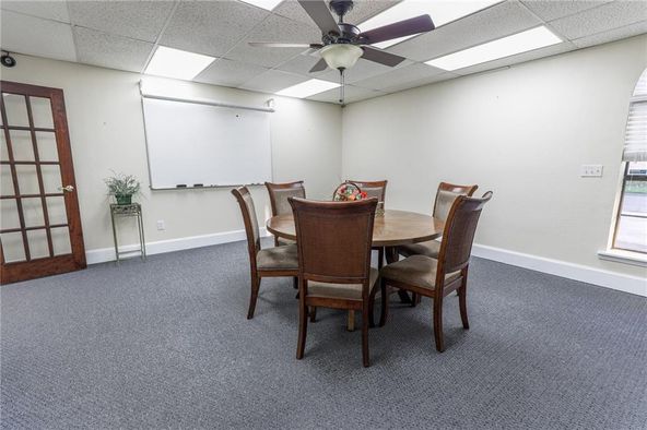 1300 London, Bowie, TX 76230